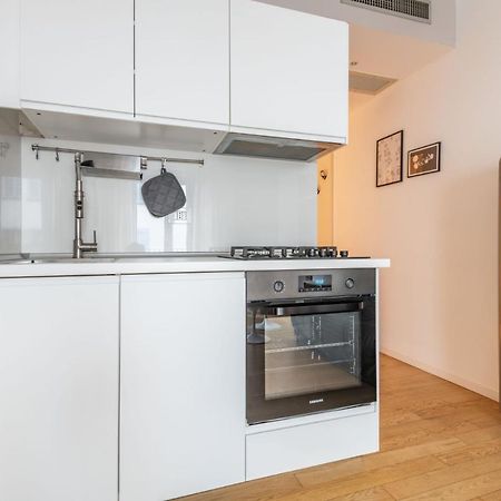 Easylife - Sofisticato Monolocale Con Terrazzino Nel Cuore Di Porta Venezia 밀라노 외부 사진